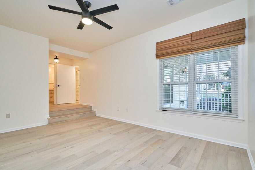 Building Photo - 2919 S Woodley St