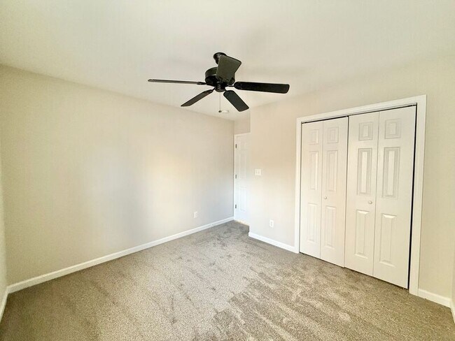 Building Photo - 3817 Satinleaf Dr