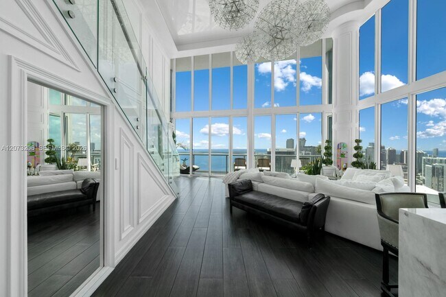Building Photo - 888 Biscayne Blvd