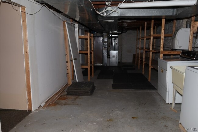 Building Photo - 6406 Woodbine Ct