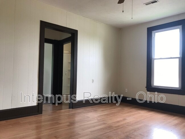 Building Photo - 236 E William St