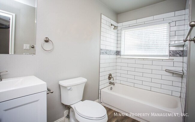 Building Photo - 4316 44th St