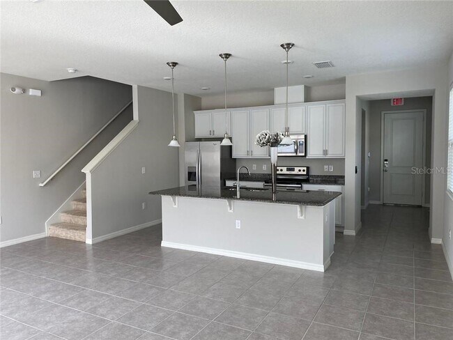 Building Photo - 5116 Adelaide Dr