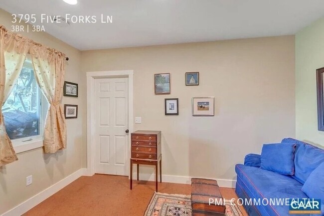 Building Photo - 3795 Five Forks Ln