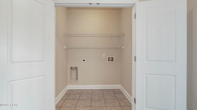 Building Photo - 3809 Whitehead Blvd