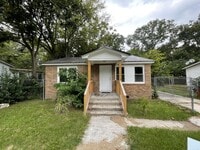 Building Photo - 815 N Commander St