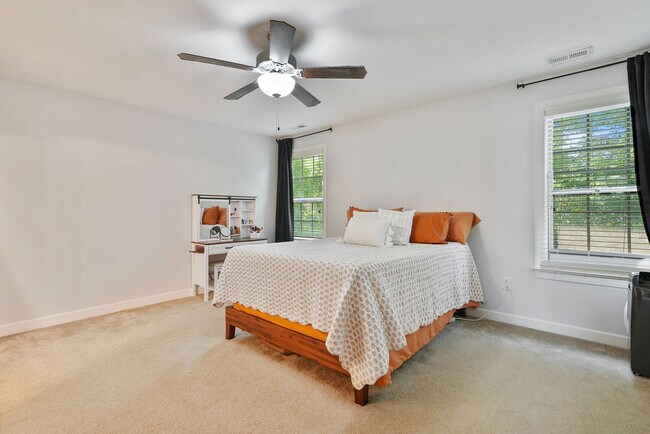 Building Photo - 34 Coswell Ct