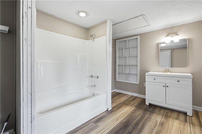 Building Photo - 2656 Jackson Trail Rd