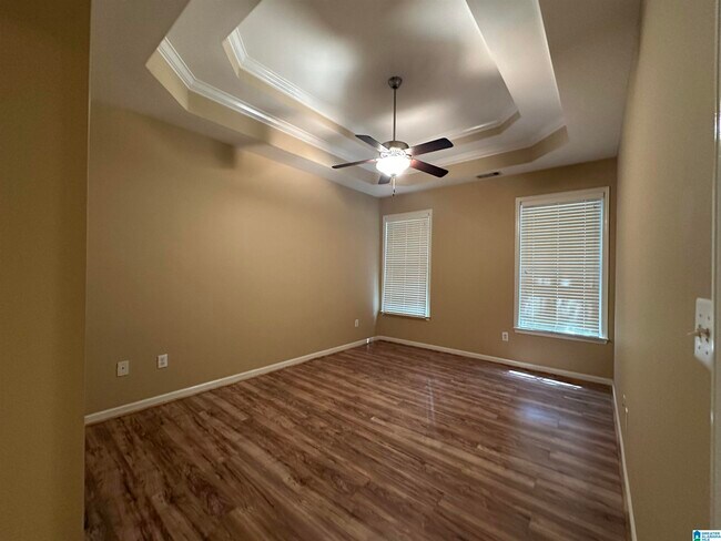 Building Photo - 1033 Ashwood Dr
