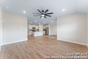 Building Photo - 1428 Redwood Crk