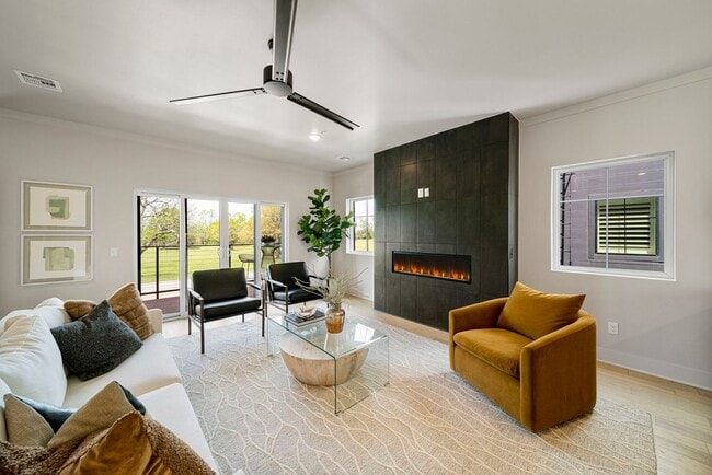 Building Photo - Discover modern elegance in the newly constructed Edgewater Condominiums, a boutique community fe...