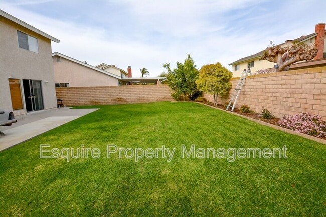Building Photo - 1170 Novato Dr