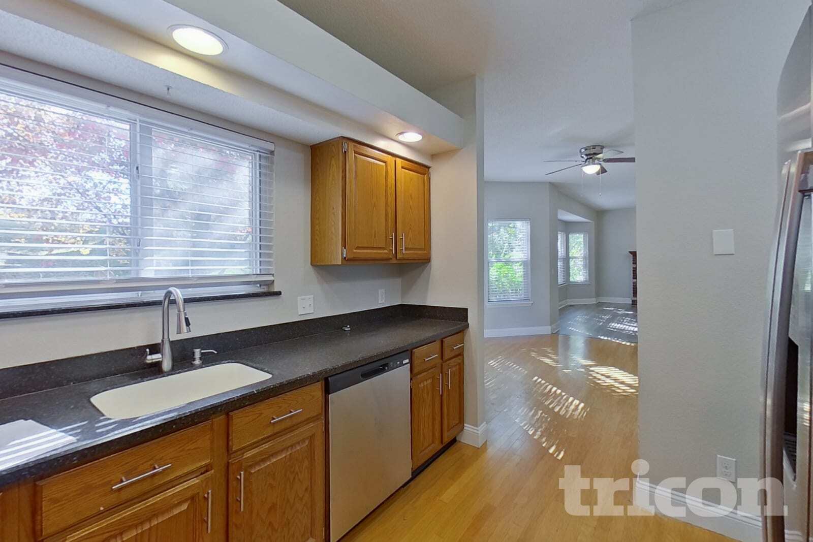 Building Photo - 2924 Kettering Dr