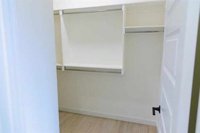 Building Photo - 509 Beechwood Way