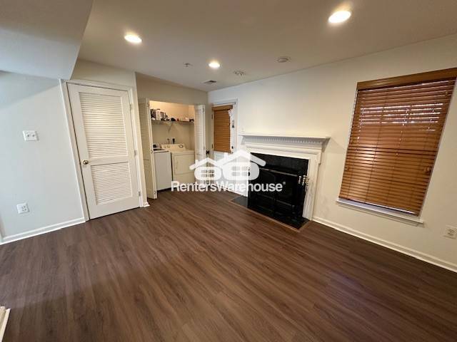 Building Photo - 7120 Fox Harbor Way