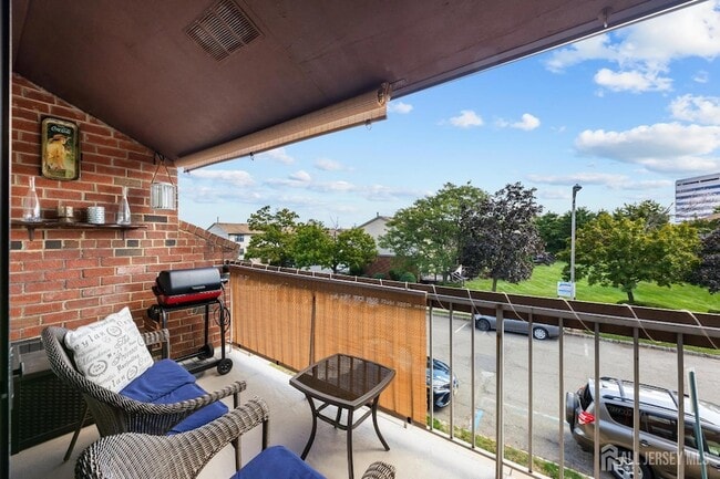 Building Photo - 131 Beverly Hl Ter