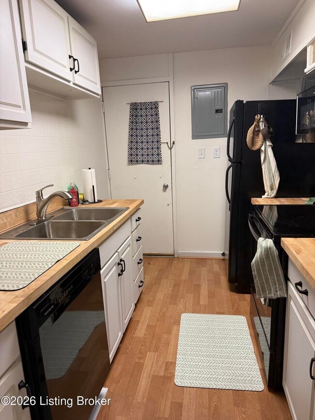 Building Photo - 1040 Cherokee Rd