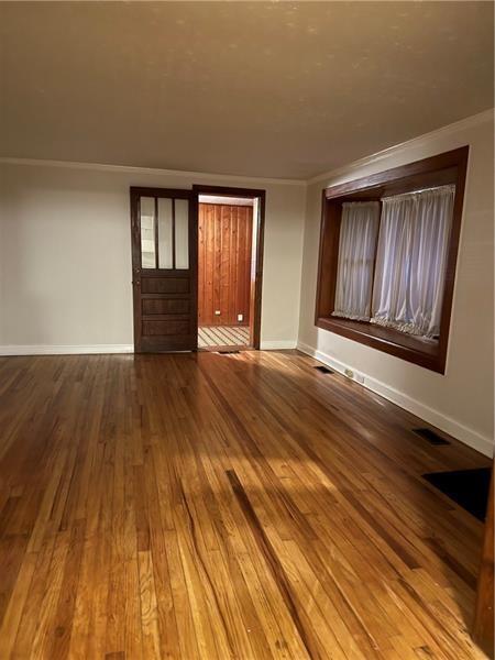 Building Photo - 498 Ridge Ave