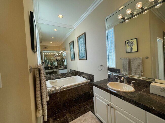 Building Photo - 38940 Tandika Trail N