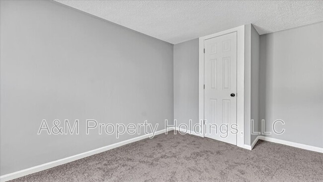 Building Photo - 841 Jackson St