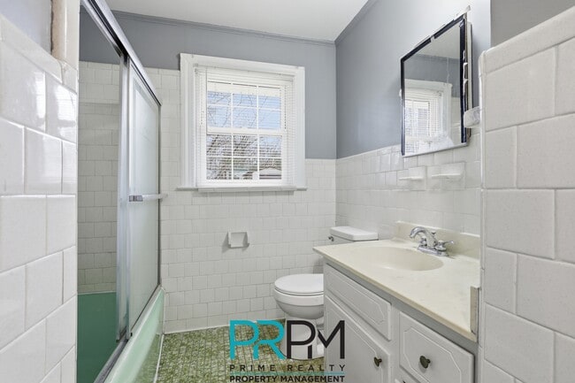 Building Photo - 8 Kathryan Ct