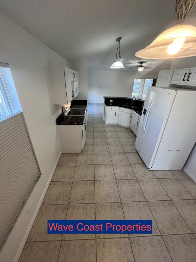 Kitchen - 8593 Winder Way