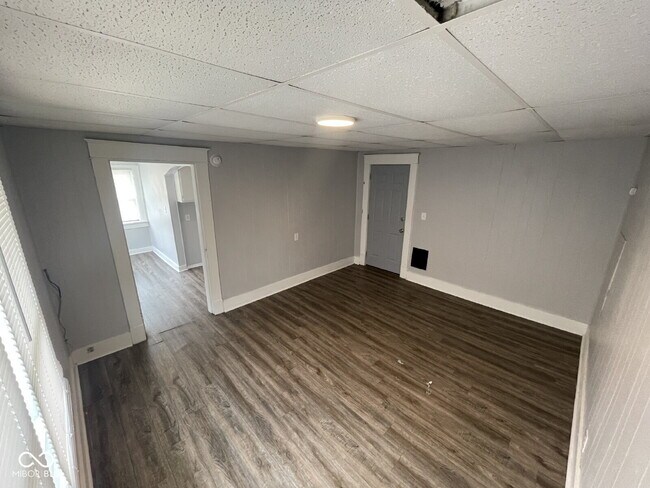 Building Photo - 129 W Hendricks St