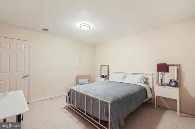 Building Photo - 12350 Woodwalk Ter