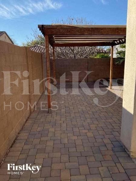 Building Photo - 17017 W Magnolia St