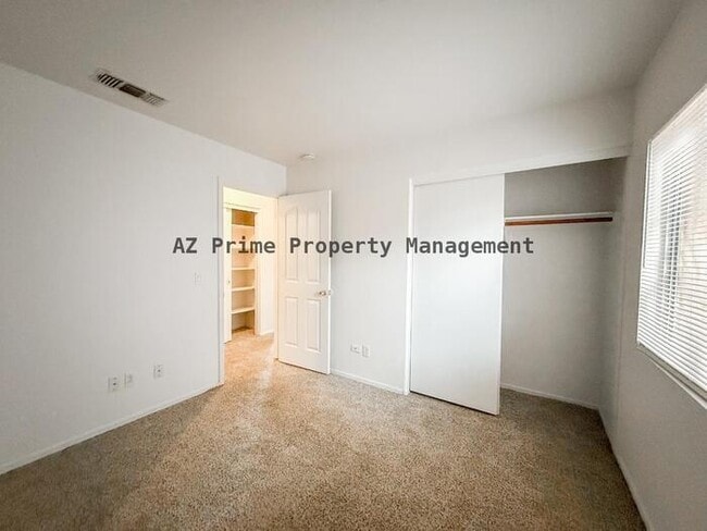 Building Photo - 12605 W Shaw Butte Dr