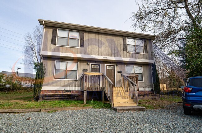 Primary Photo - 407 S Merritt Mill Rd