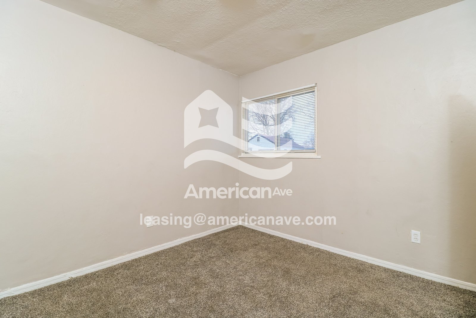 Building Photo - 6575 Julian Ave