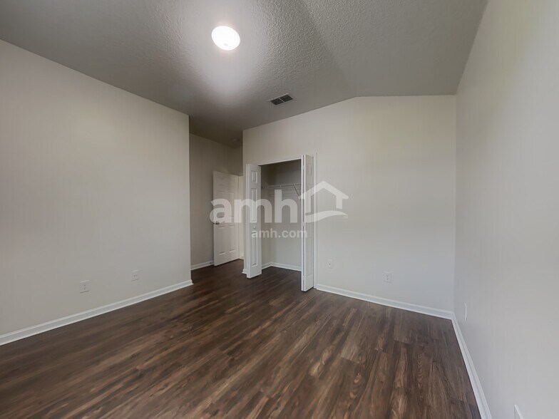 Building Photo - 1582 Sailmaker Ln