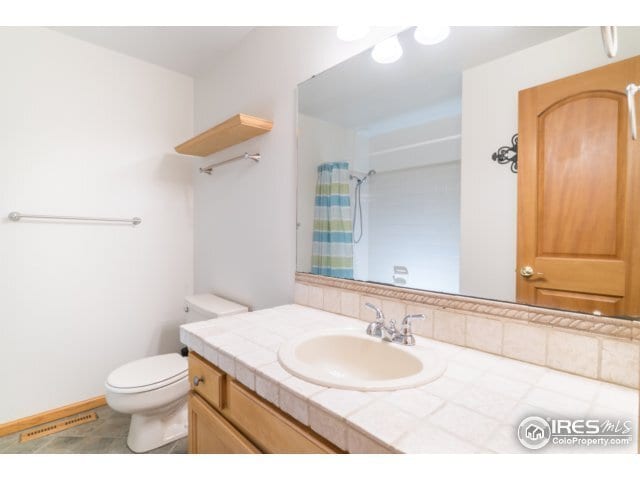 Building Photo - 1689 Geneva Cir