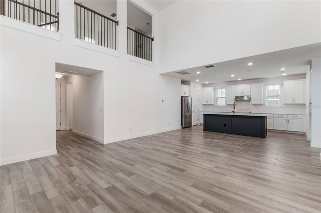 Building Photo - 6442 Rover Wy