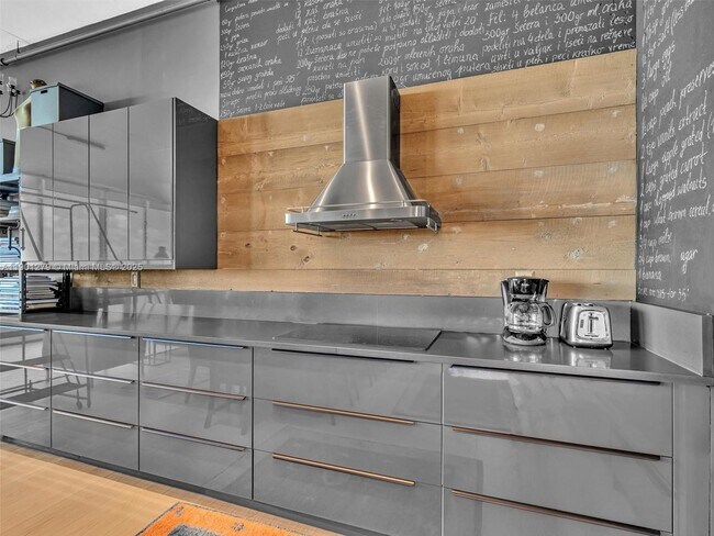 Building Photo - 7934 West Dr