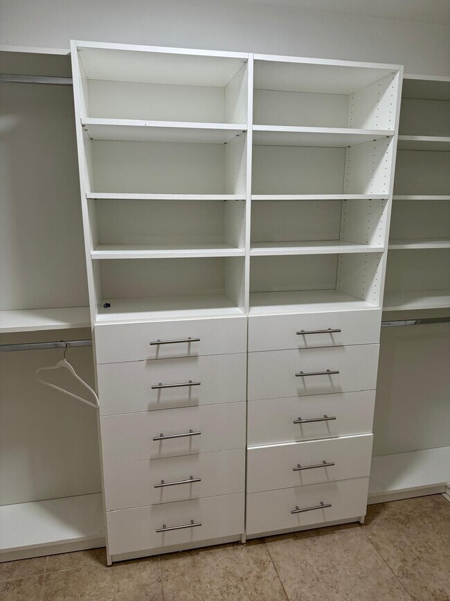 Building Photo - 4408 Laurelgrove Ave