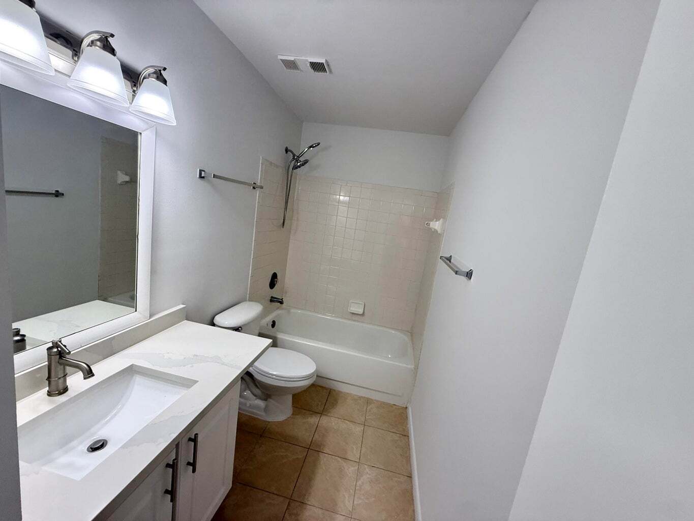 Building Photo - 6307 La Costa Dr