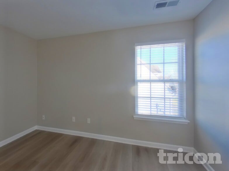 Building Photo - 1402 Weston Ln