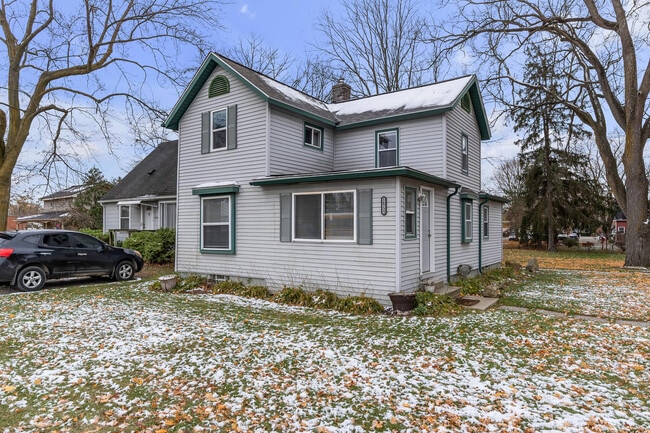 Building Photo - 56733 Grand River Ave