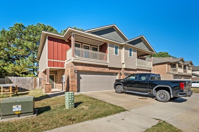 Primary Photo - The Perfect Rental in Rupple Meadows!