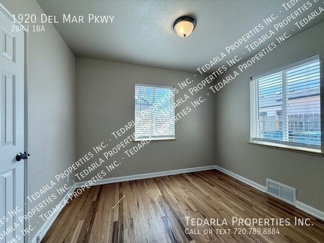 Building Photo - 1920 Del Mar Pkwy
