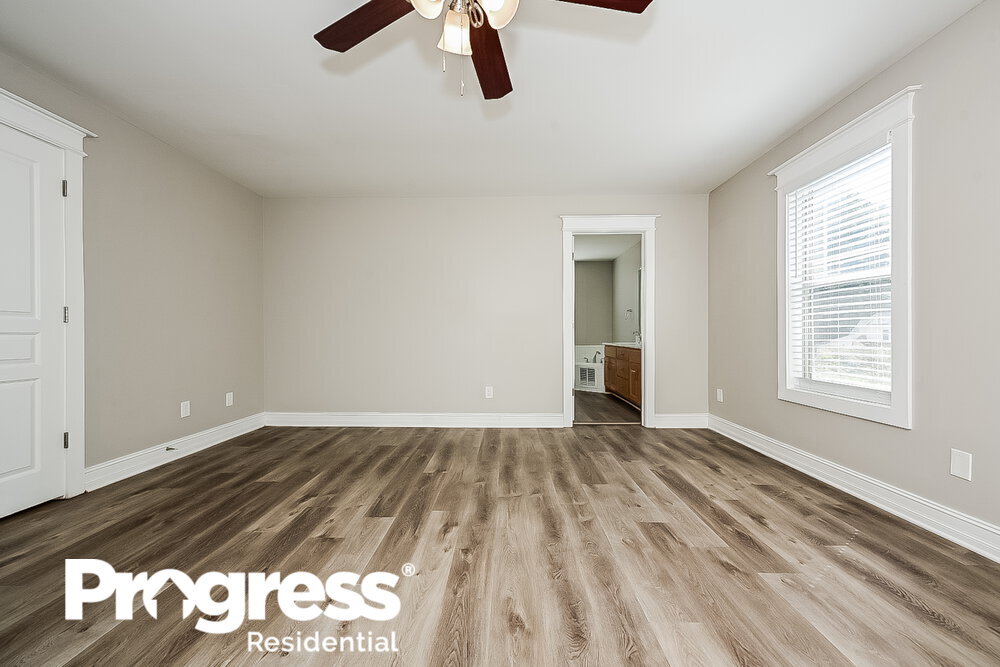 Building Photo - 120 Memory Ln