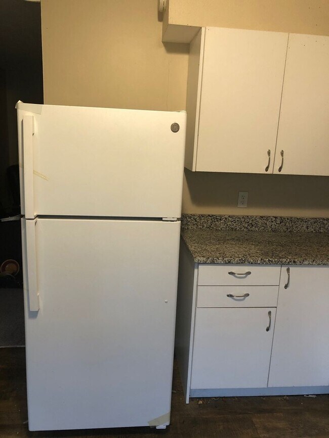 Building Photo - 1130 Wendall Ave