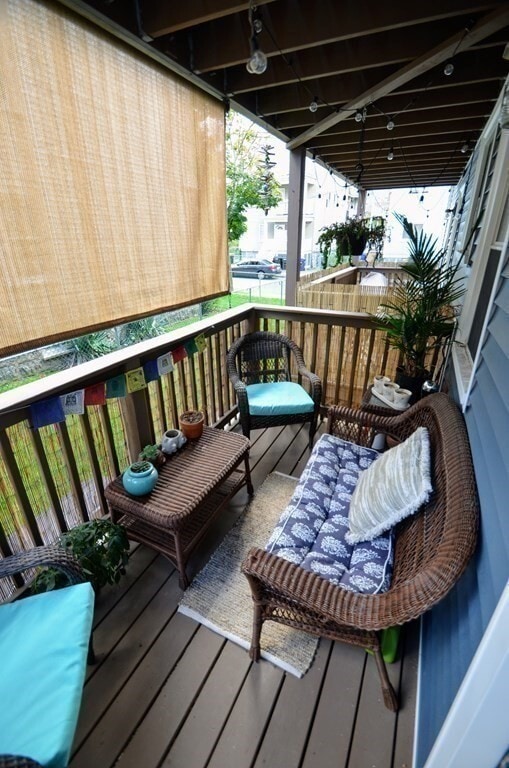 Building Photo - 103 Welles Ave