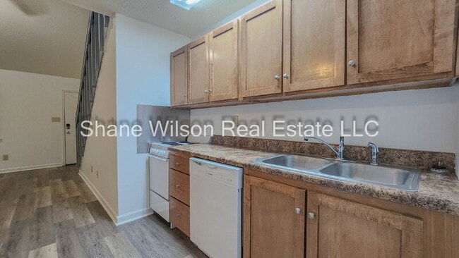 Building Photo - 3354 Steeple Cir NE