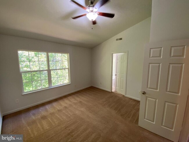 Building Photo - 4249 Normandy Ct