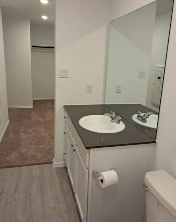 Building Photo - 3819 Millbrook Wy