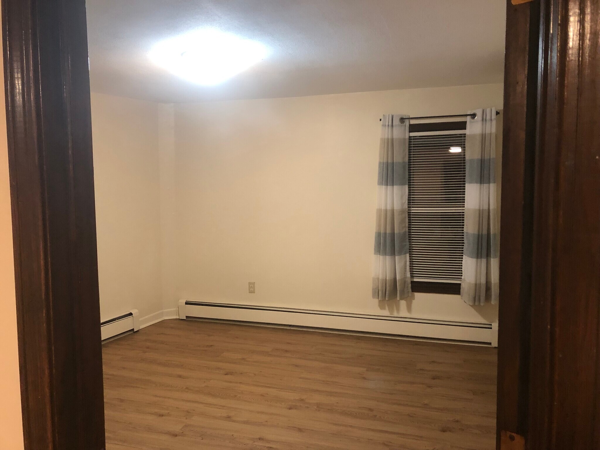 Building Photo - 7 Grandview Rd