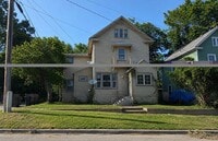 Building Photo - 712 SW 16th St